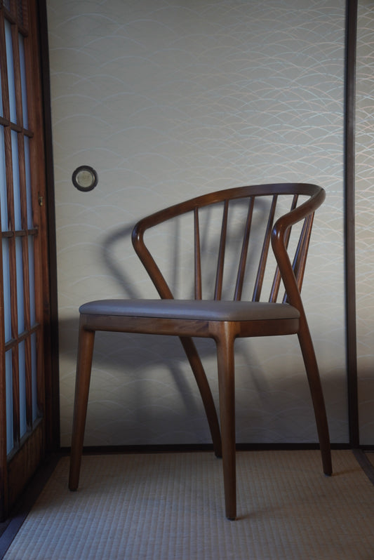 旭川家具セミアームチェア